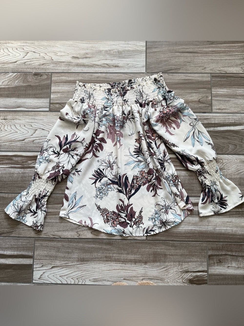 VeronicaM Womens Blouse Off Shoulder Smocked Long Sleeve Cuffed SIZE XS